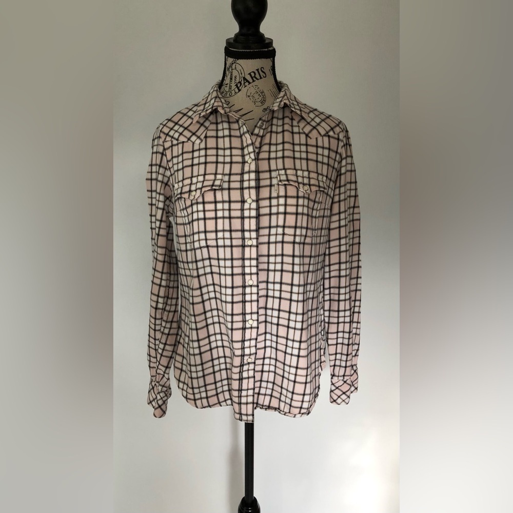 VINTAGE LEVI’s Women's Western Shirt Pink with Black and White Plaid Size Medium